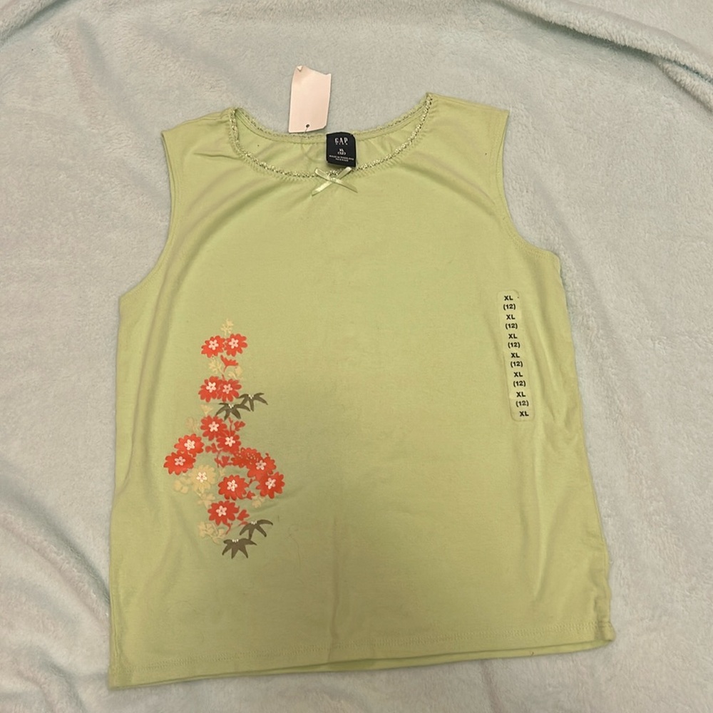 Light green gap tank top size 12
